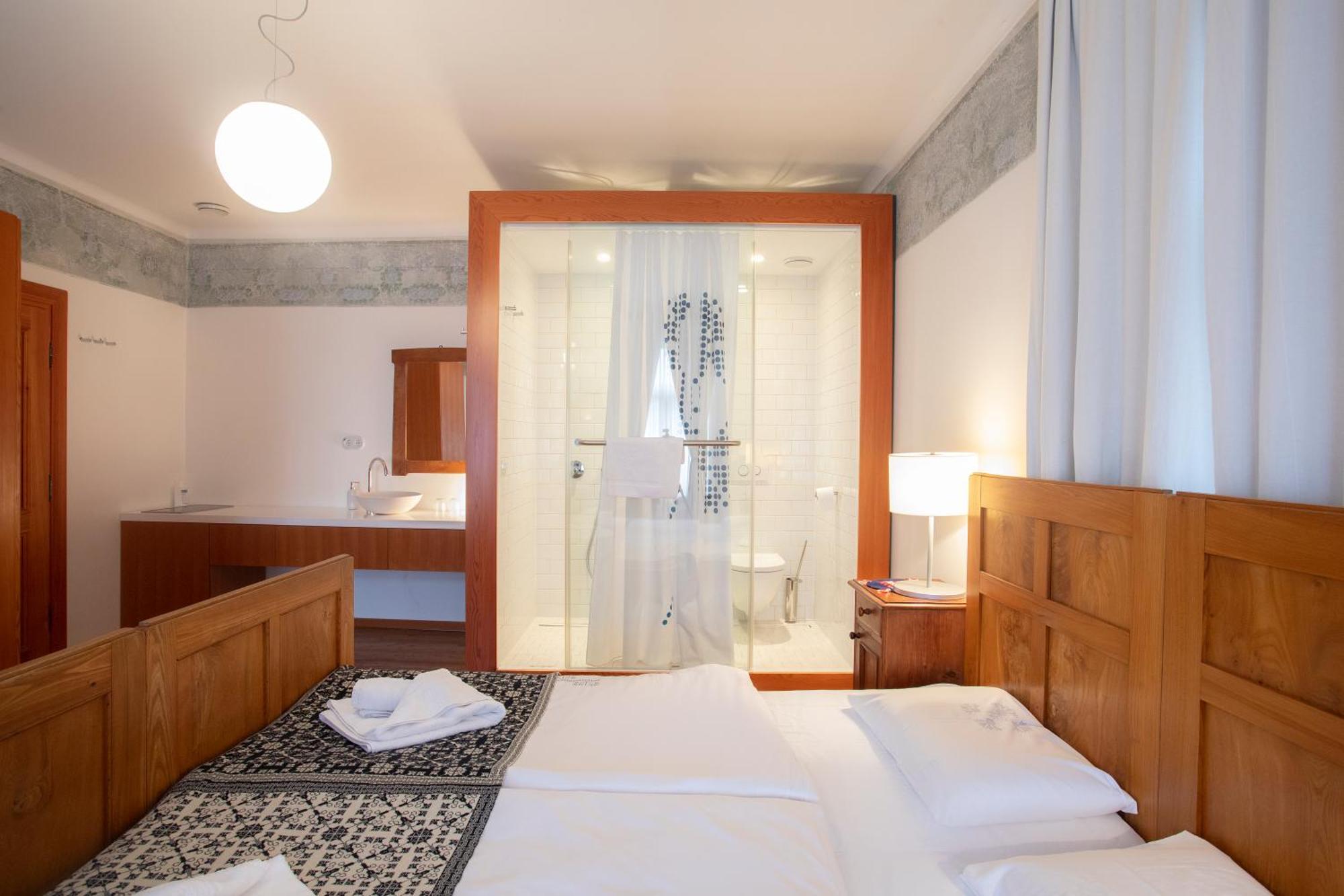 Pr'Gavedarjo Eco Heritage B&B Kranjska Gora Kamer foto