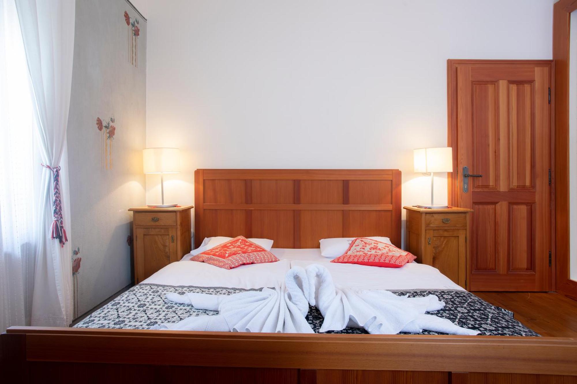 Pr'Gavedarjo Eco Heritage B&B Kranjska Gora Kamer foto
