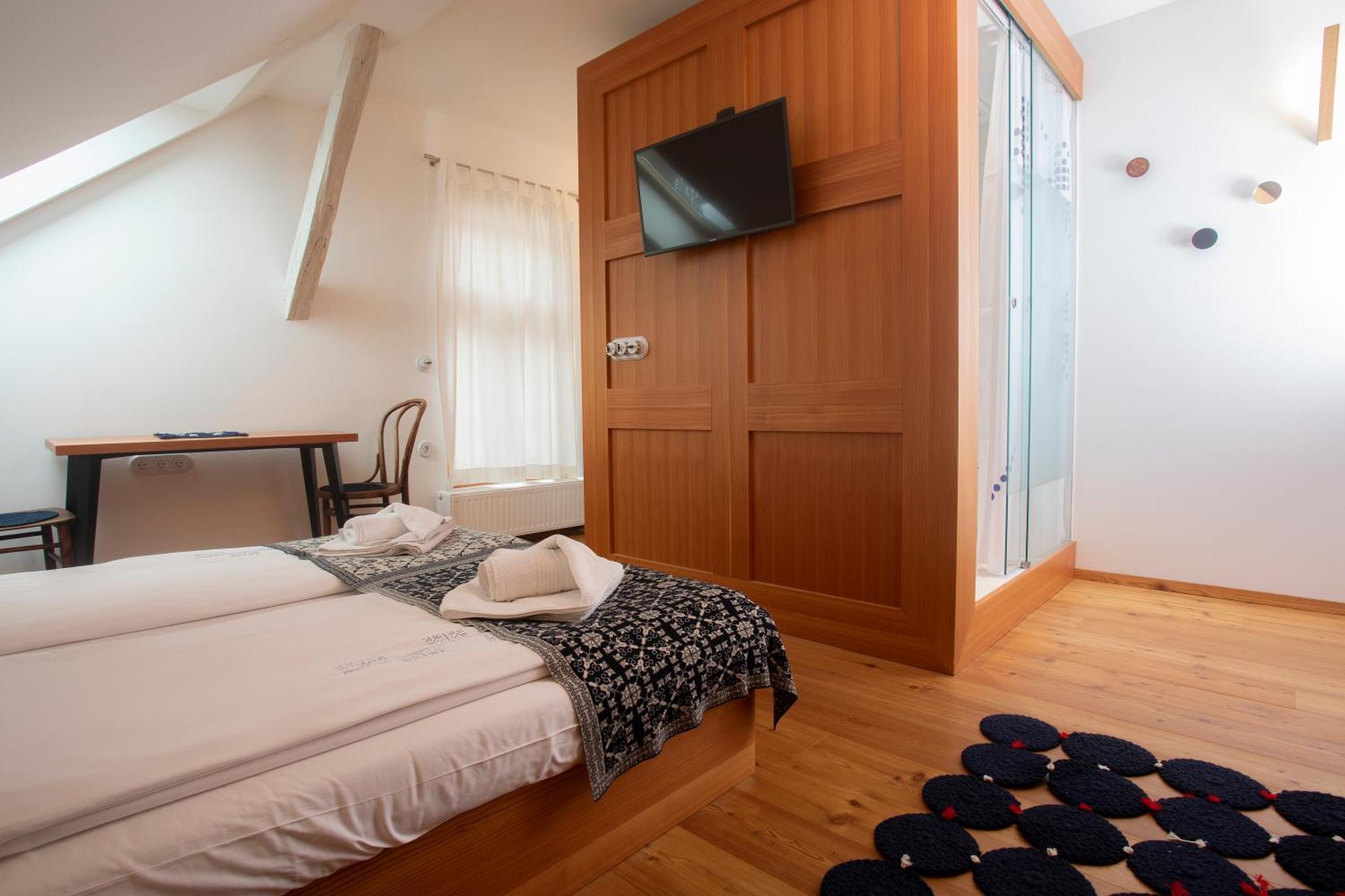 Pr'Gavedarjo Eco Heritage B&B Kranjska Gora Kamer foto