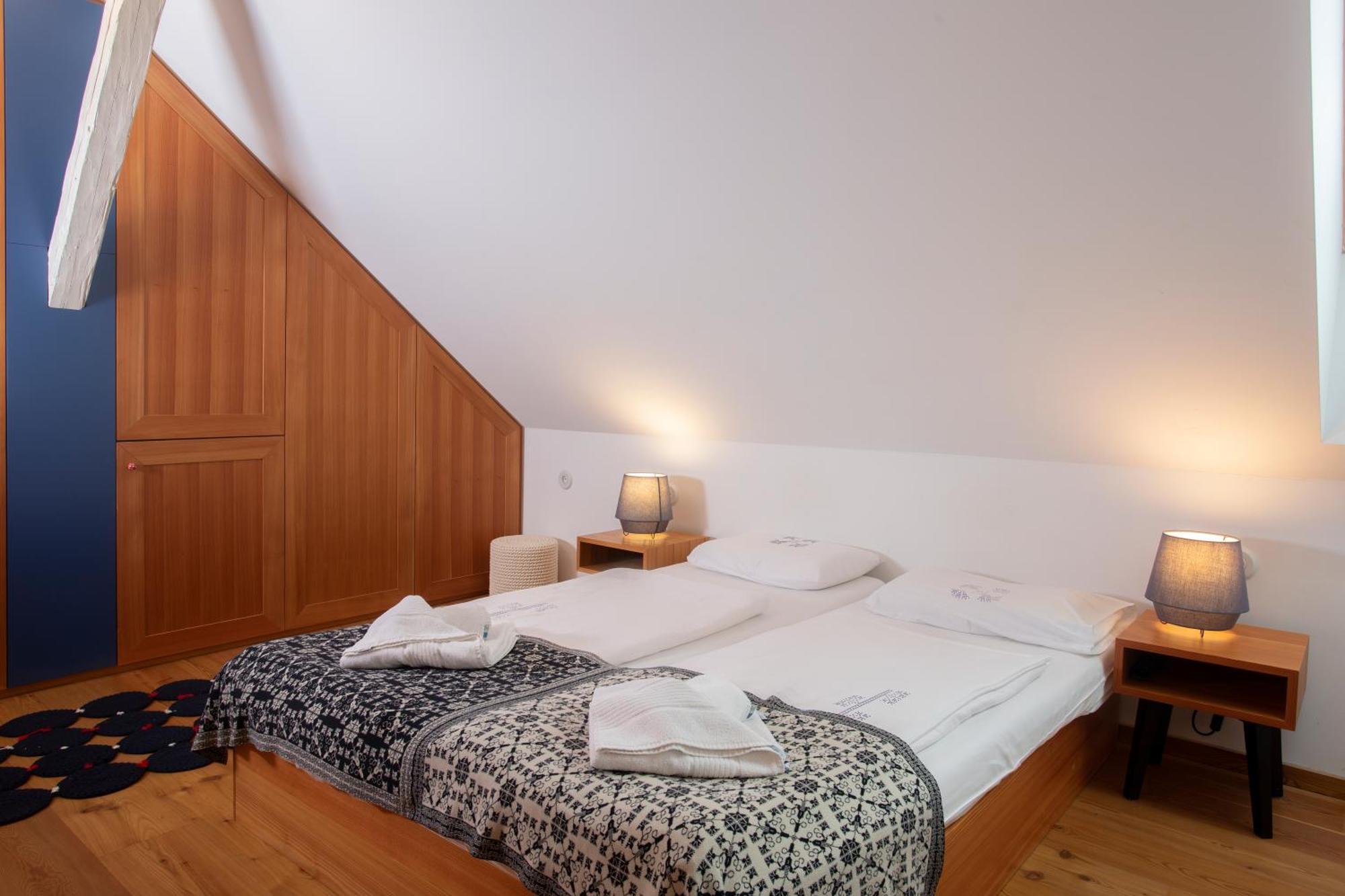 Pr'Gavedarjo Eco Heritage B&B Kranjska Gora Kamer foto